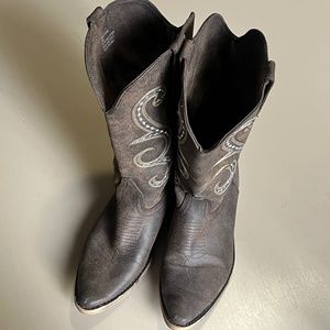 Brown Cowgirl Boots